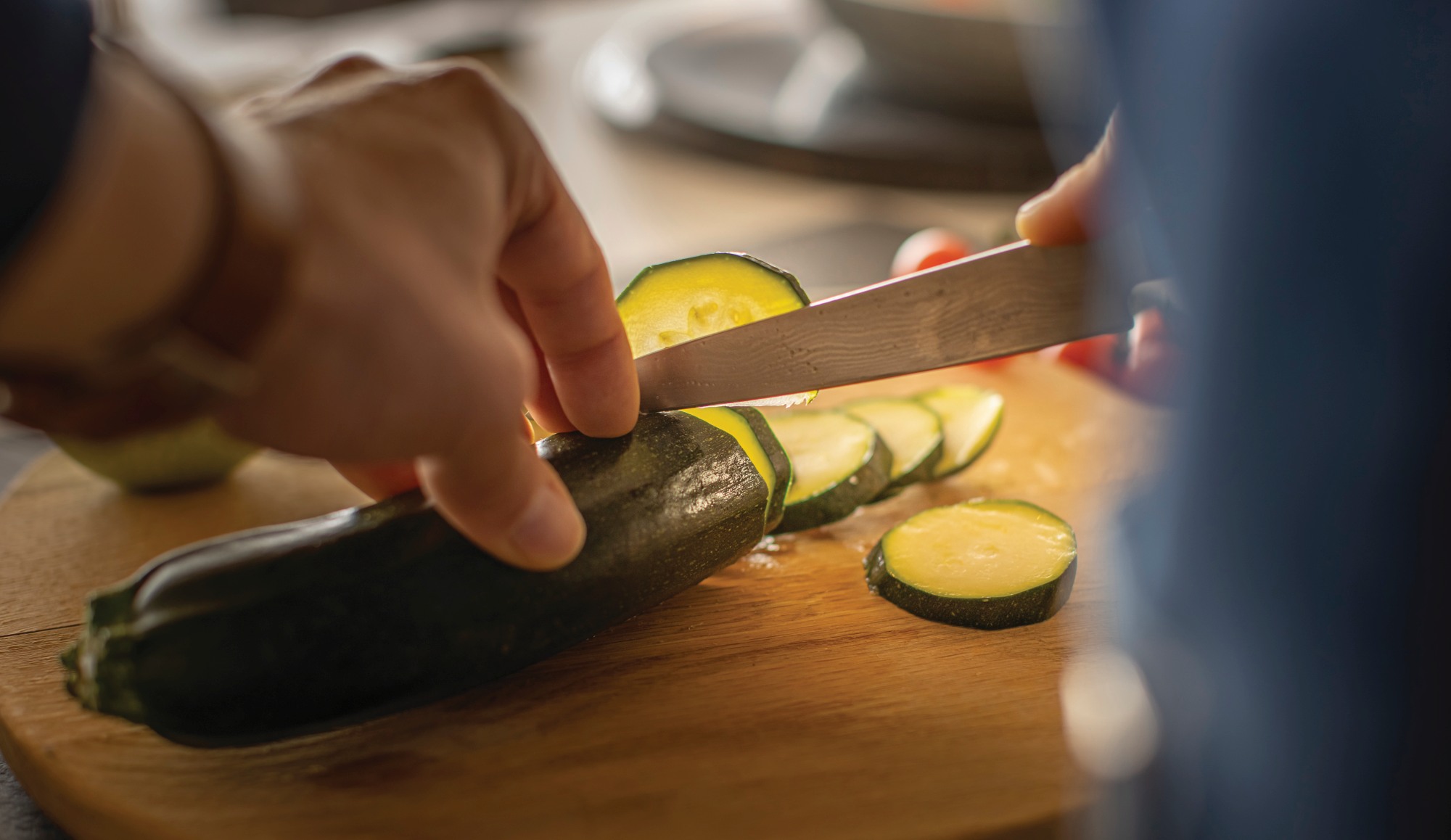 Slicing zucchini