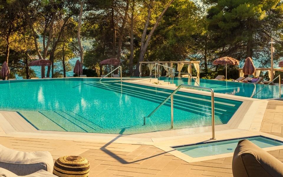 Hvar pool