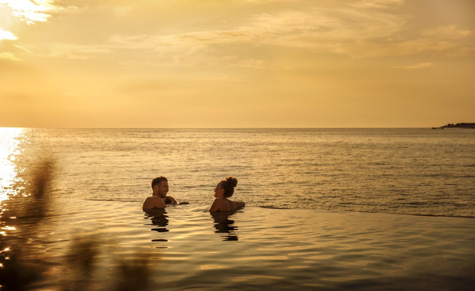 Marea Valamar Collection Suites-Infinity Pool