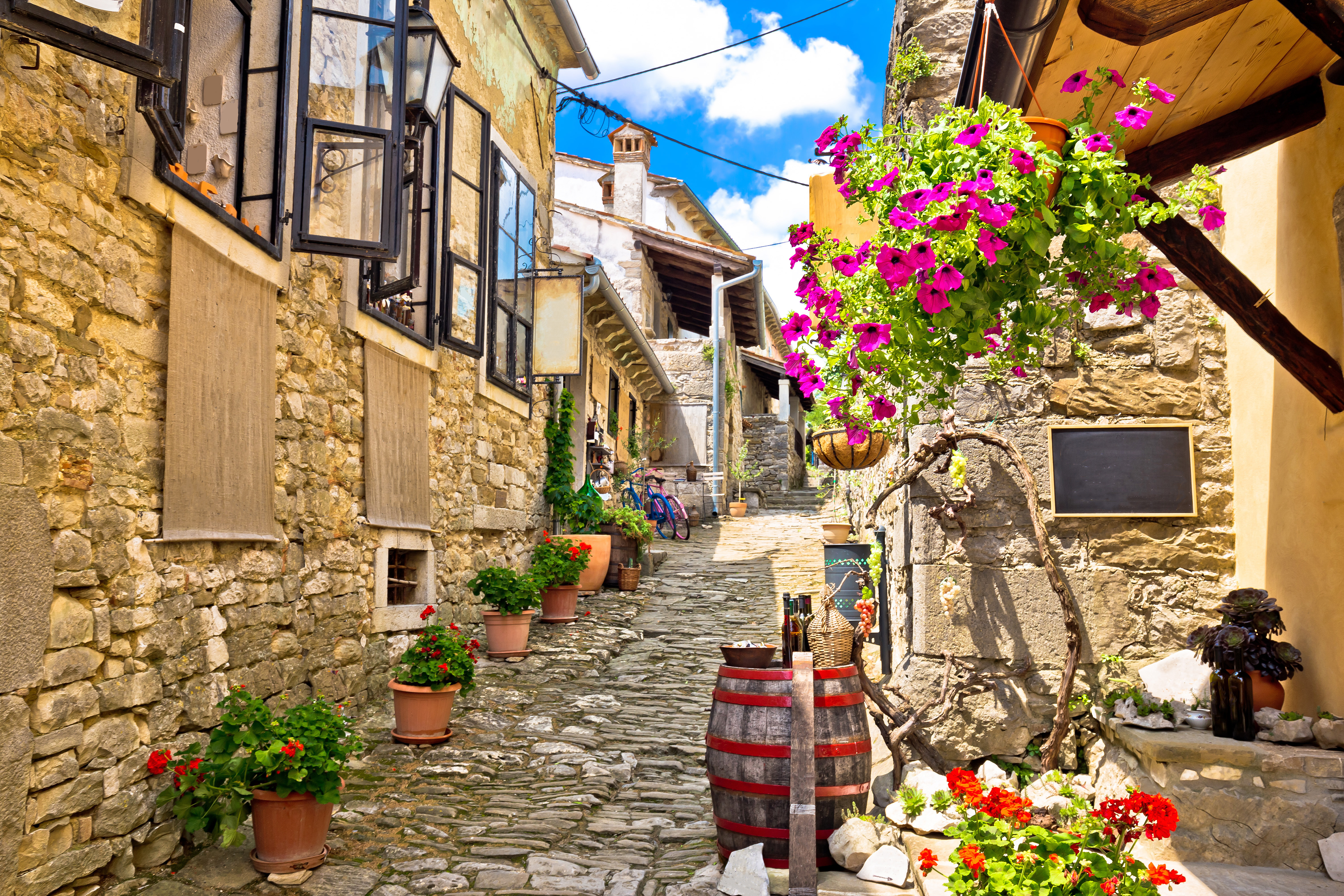 town-of-hum-colorful-old-stone-street