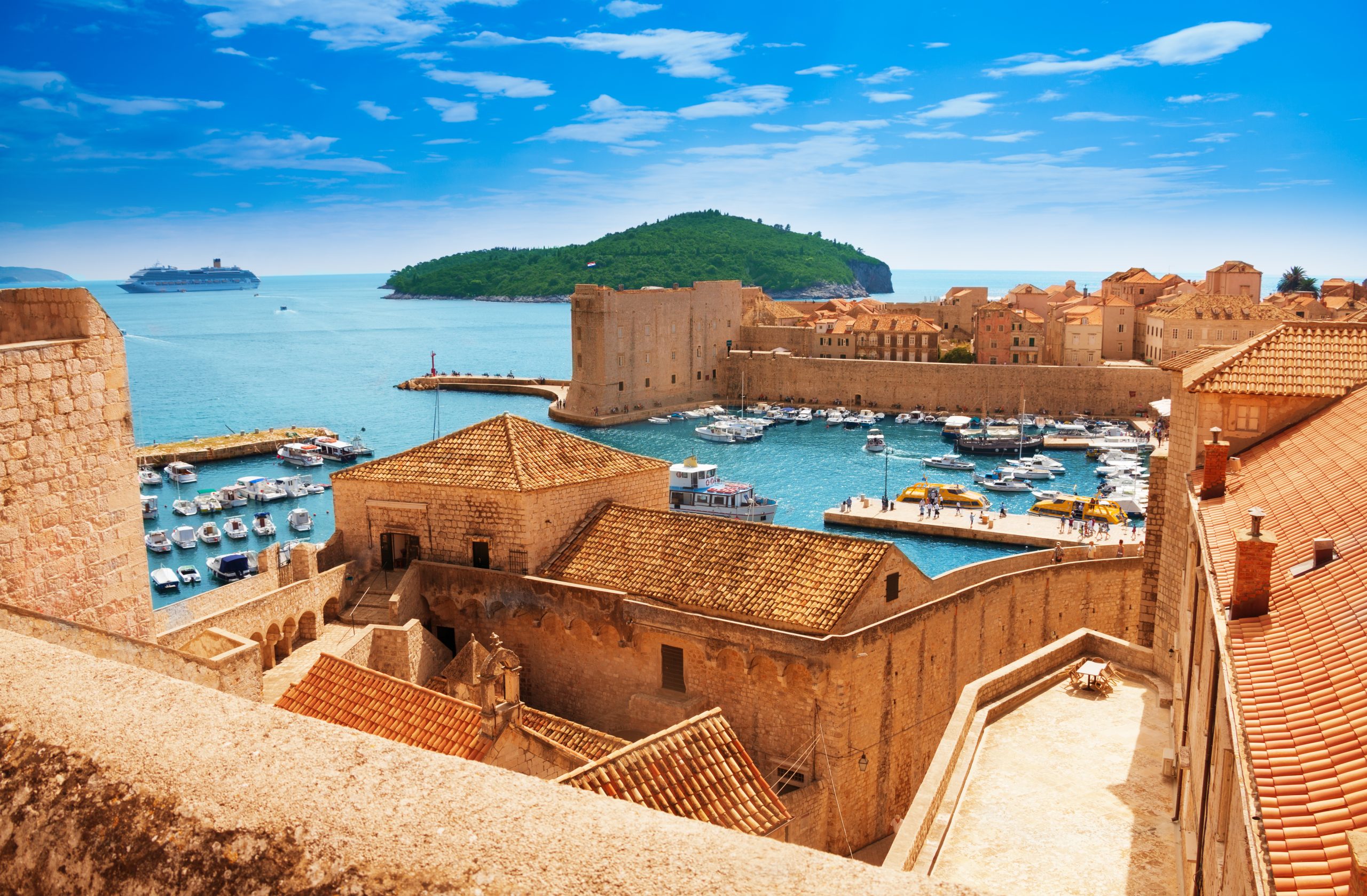 Blick auf den Alten Hafen von Dubrovnik