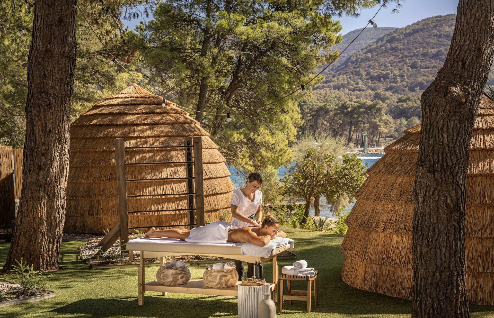 Wellness opcije u bujnom zelenilu na Hvaru