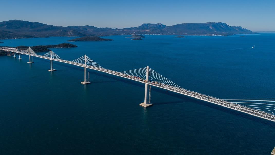 The Pelje&scaron;ac Bridge