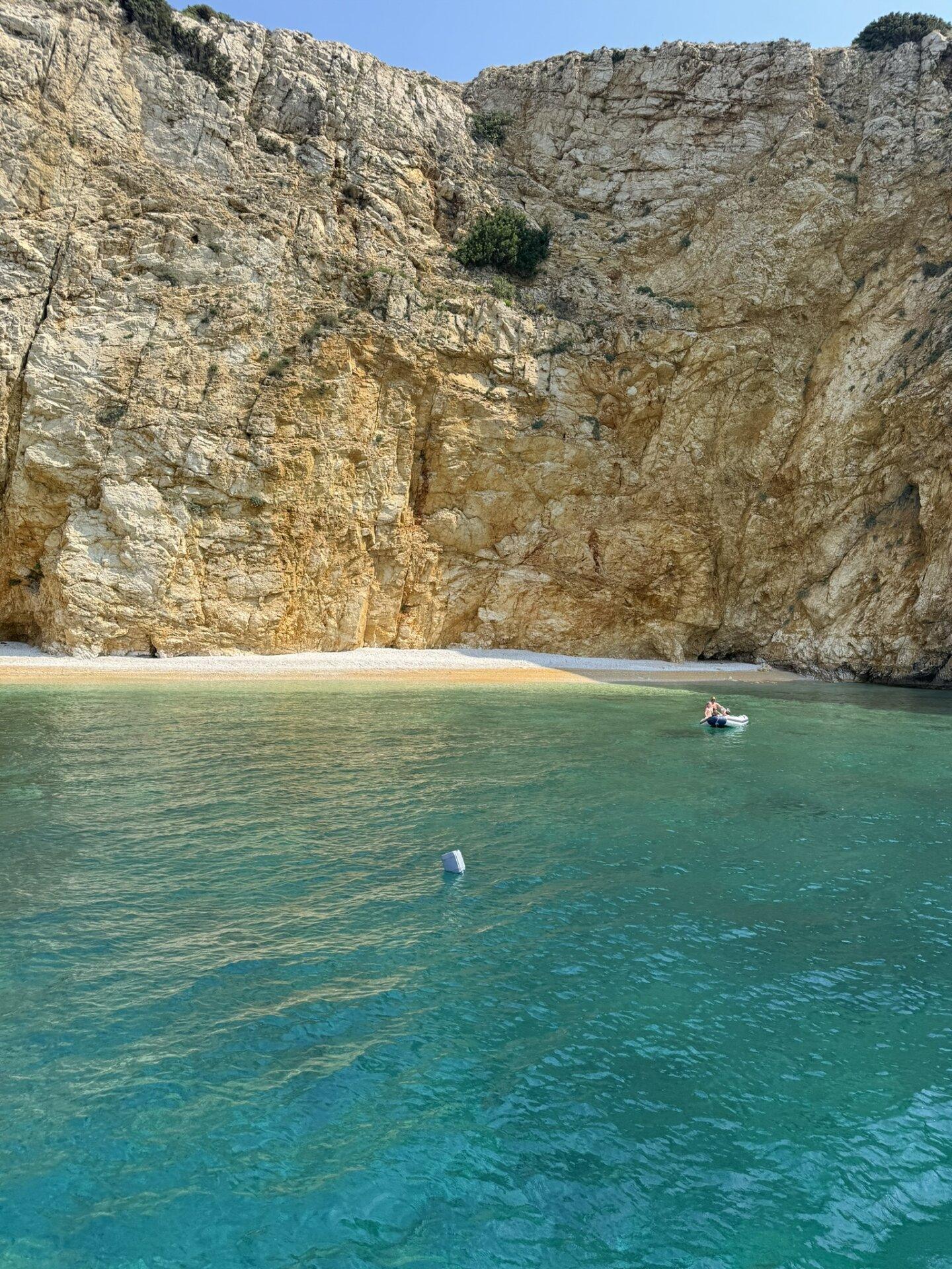 Zlatna plaža