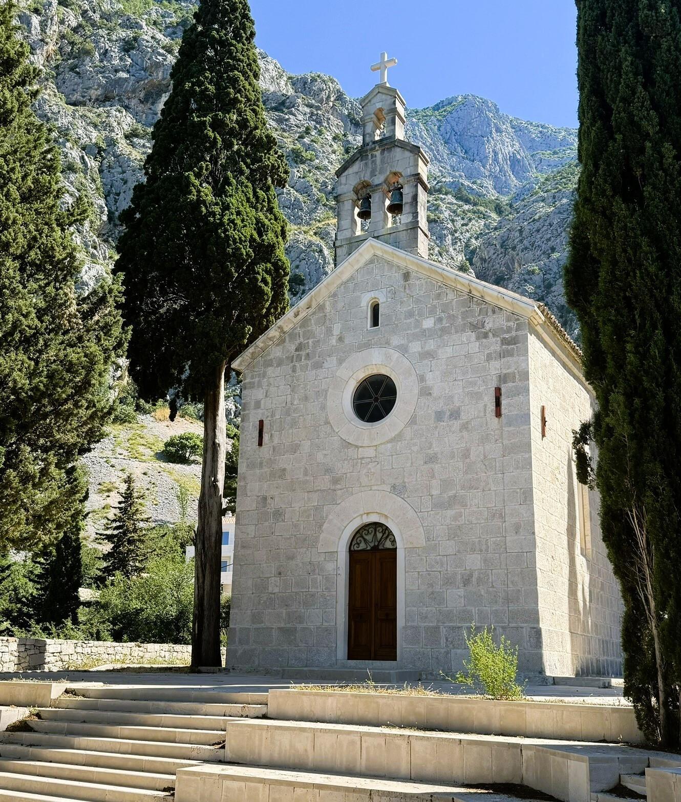 Crkva sv. Ante na planini Biokovo