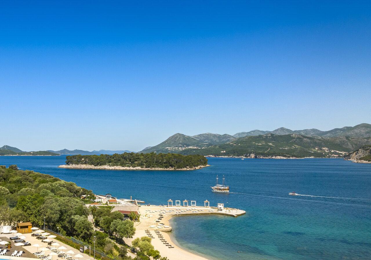 Copacabana beach: Dubrovnik&rsquo;s best beach for families with kids, featuring water sports, inflatables and shallow waters