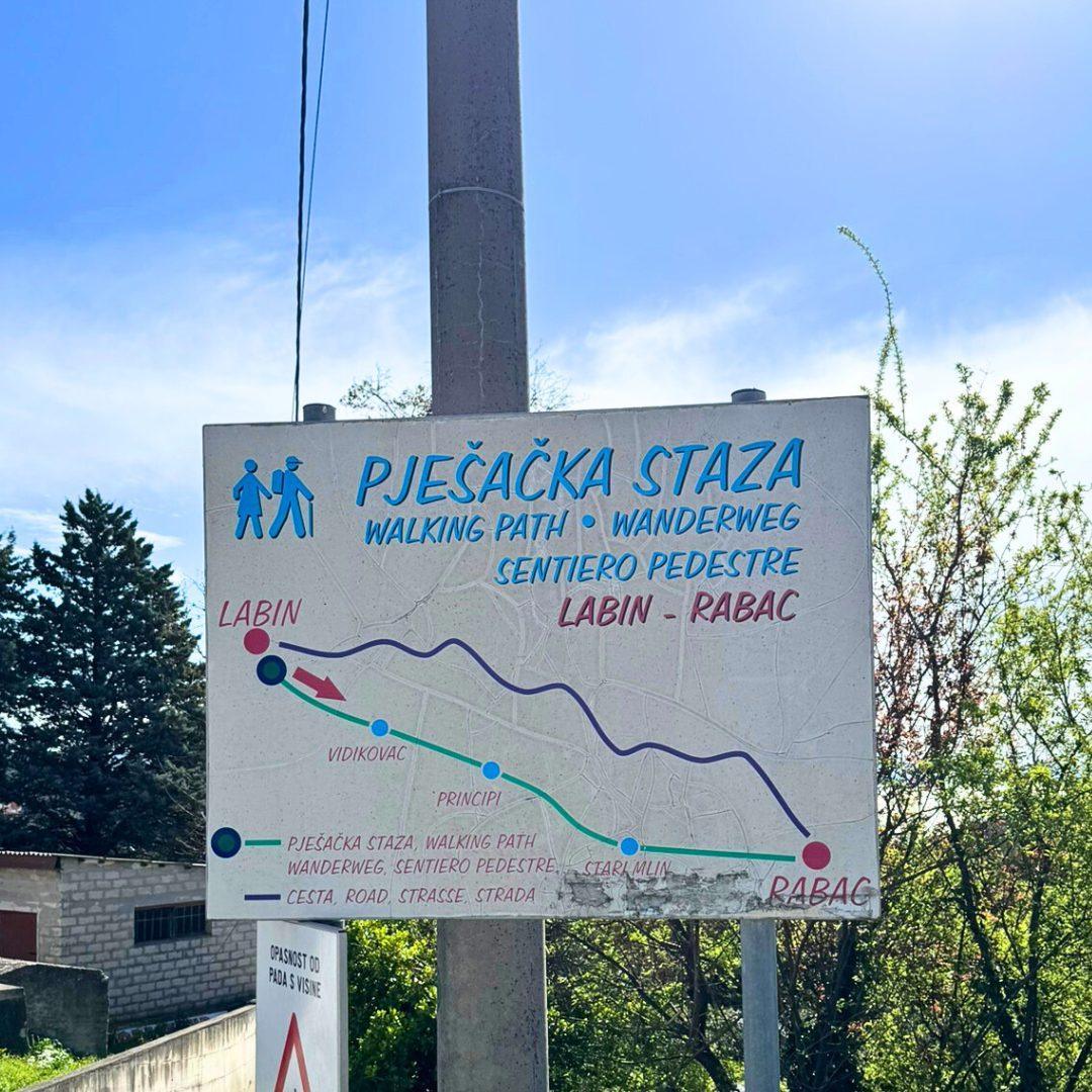 Sign at the beginning of Sentona&rsquo;s Trail from Labin