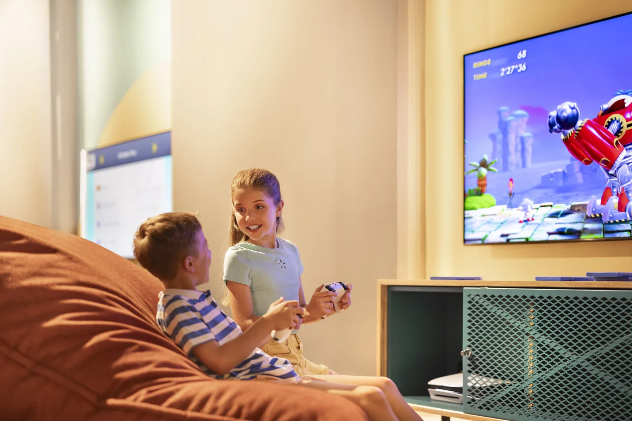 Children playing video games in the kids’ entertainment area at Sunny Makarska by Valamar.