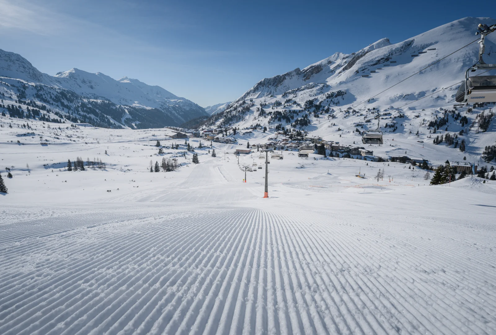 Obertauern ski resort in the Salzburg Alps with pistes for different skiing levels